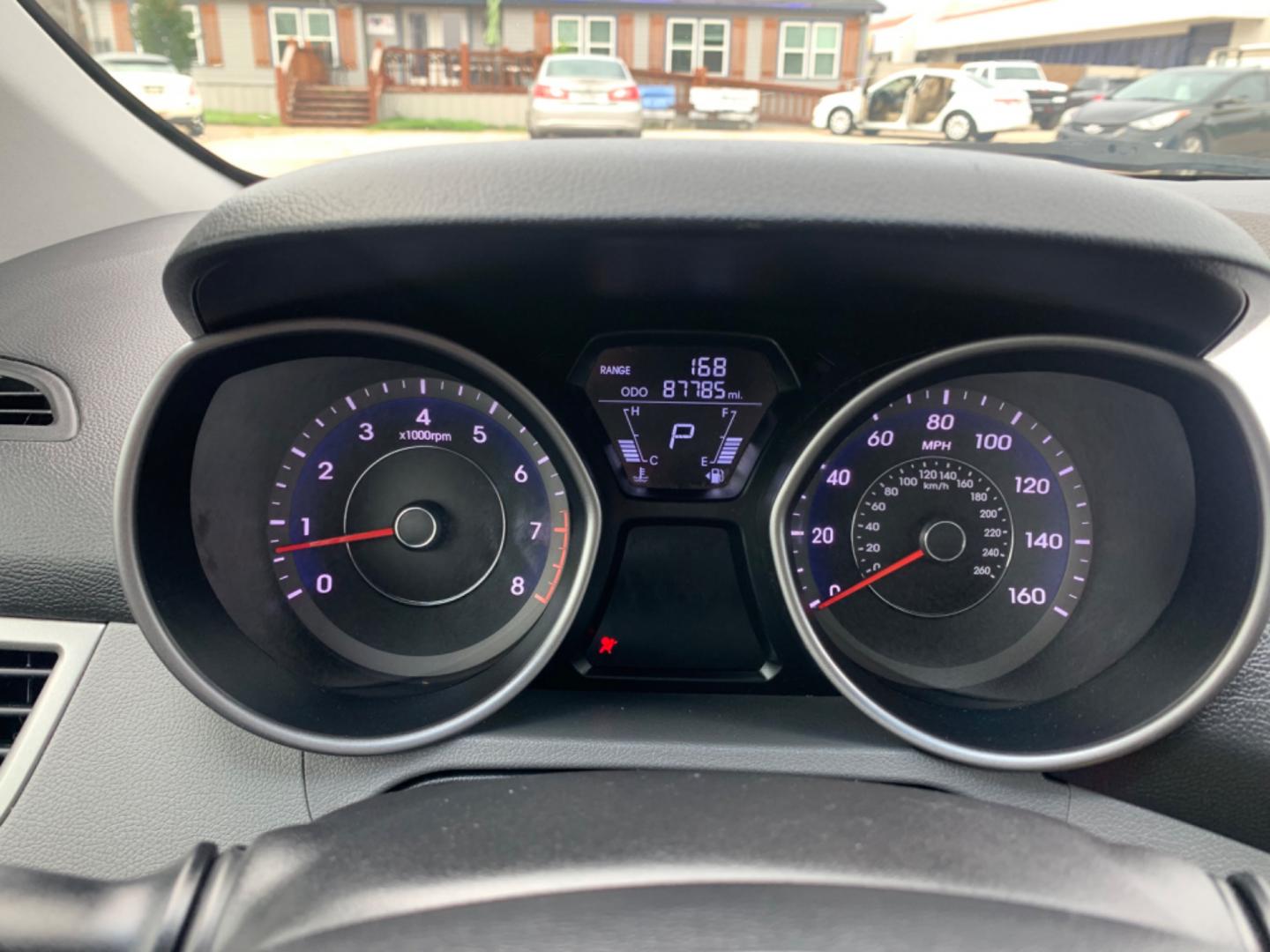 2013 Silver /Black Hyundai Elantra (5NPDH4AE1DH) with an 4 Cylinders E 1.8L MFI DOHC 110 engine, AUTOMATIC transmission, located at 1830 North Belt Line Road, Irving, TX, 75061, (469) 524-0199, 32.834373, -96.993584 - Photo#12